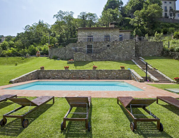 MURA DEI MEDICI- Piscina